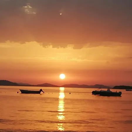 In With Sea View, Terrace, Air Conditioning, Wifi *