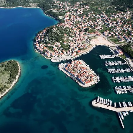 In With Sea View, Terrace, Air Conditioning, Wifi * Pirovac