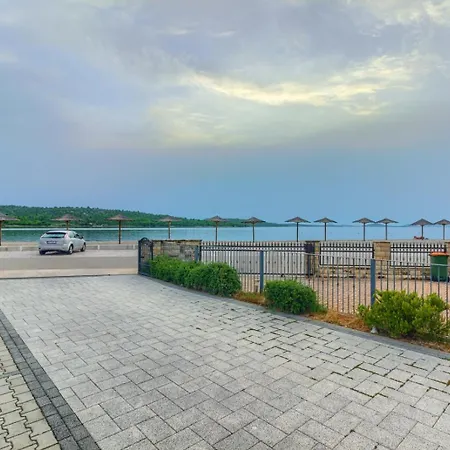 In With Sea View, Terrace, Air Conditioning, Wifi *