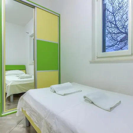 In With Sea View, Terrace, Air Conditioning, Wifi Apartmán *