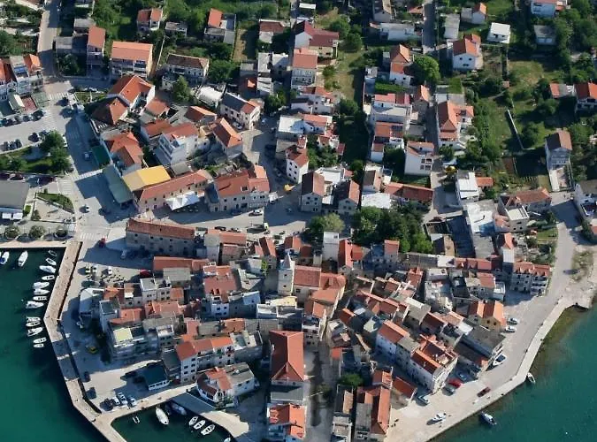 In With Sea View, Terrace, Air Conditioning, Wifi 公寓