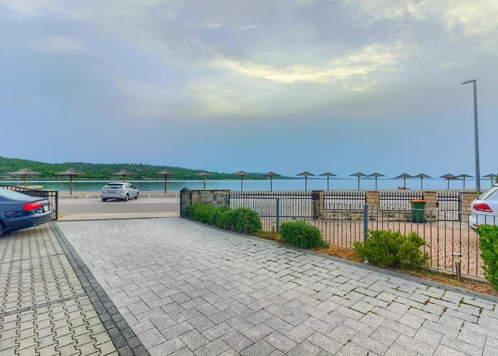 In With Sea View, Terrace, Air Conditioning, Wifi *