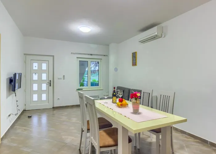 公寓 In With Sea View, Terrace, Air Conditioning, Wifi 皮罗瓦茨