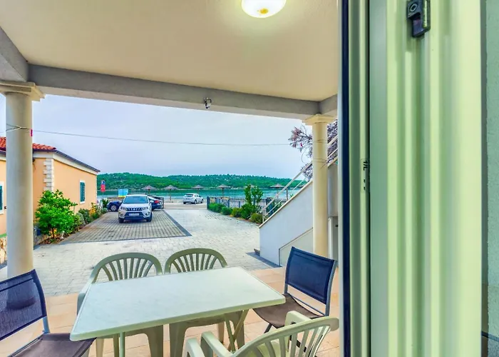 公寓 In With Sea View, Terrace, Air Conditioning, Wifi *